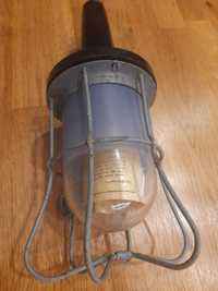 Lampa warsztatowa PRL nowa 1981 rok