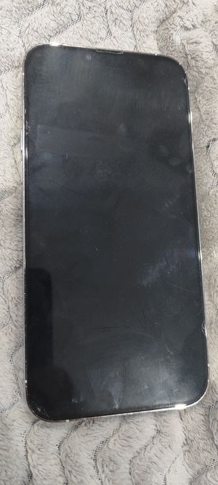iPhone 13 Pro Max 128GB + kilka etui