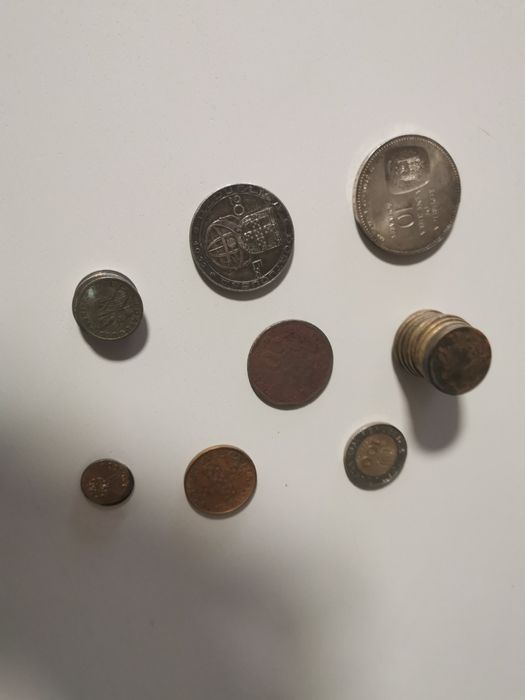 Notas e moedas diversas