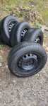 Продам зимние шины Goodyear на стальных дисках Toyota R15  5x114,3