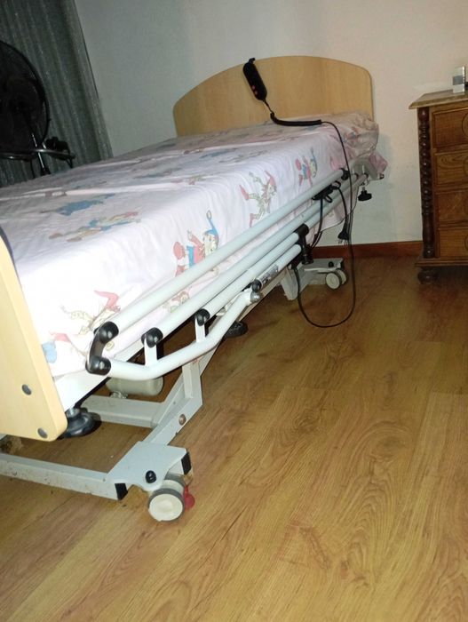 Cama articulada elétrica