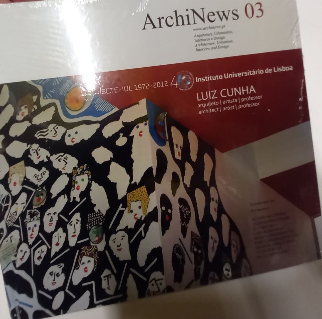 Revista de Arquitetura ainda selada