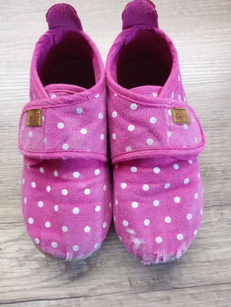 Kapcie emel rozmiar 26