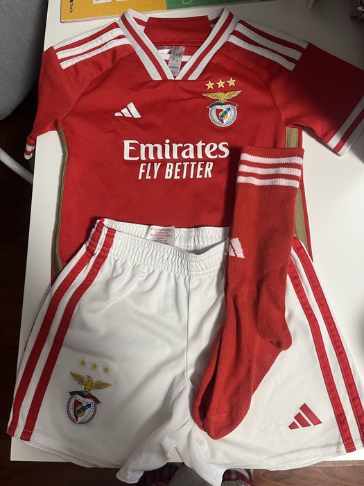 Equipamento benfica