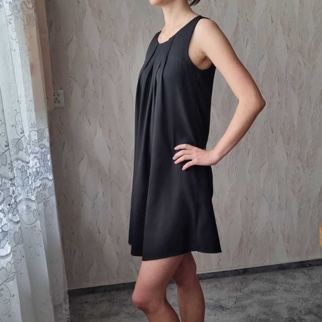 Mała czarna sukienka Vero Moda r. S