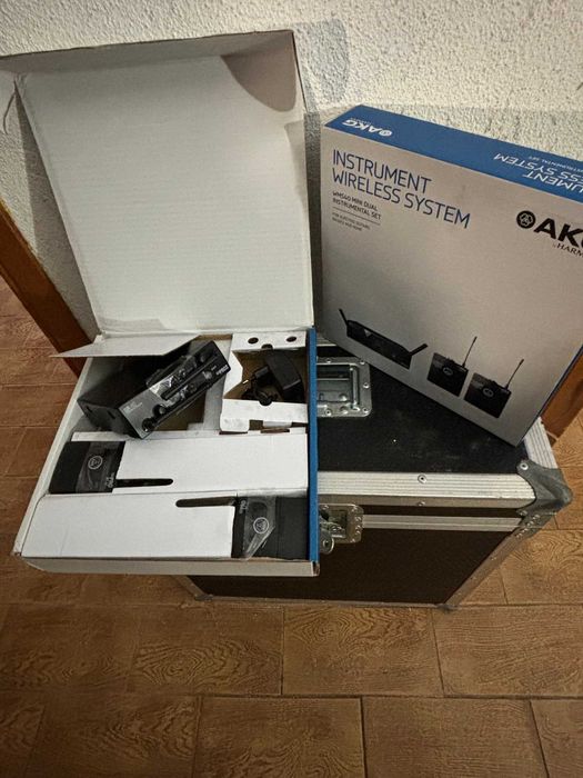 AKG Wireless Instrument System64564189988226120