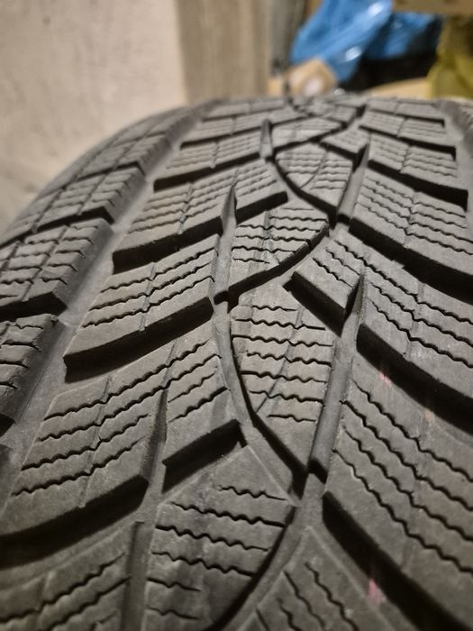 Opony zimowe Goodyear Ultragrip 255/55 r20