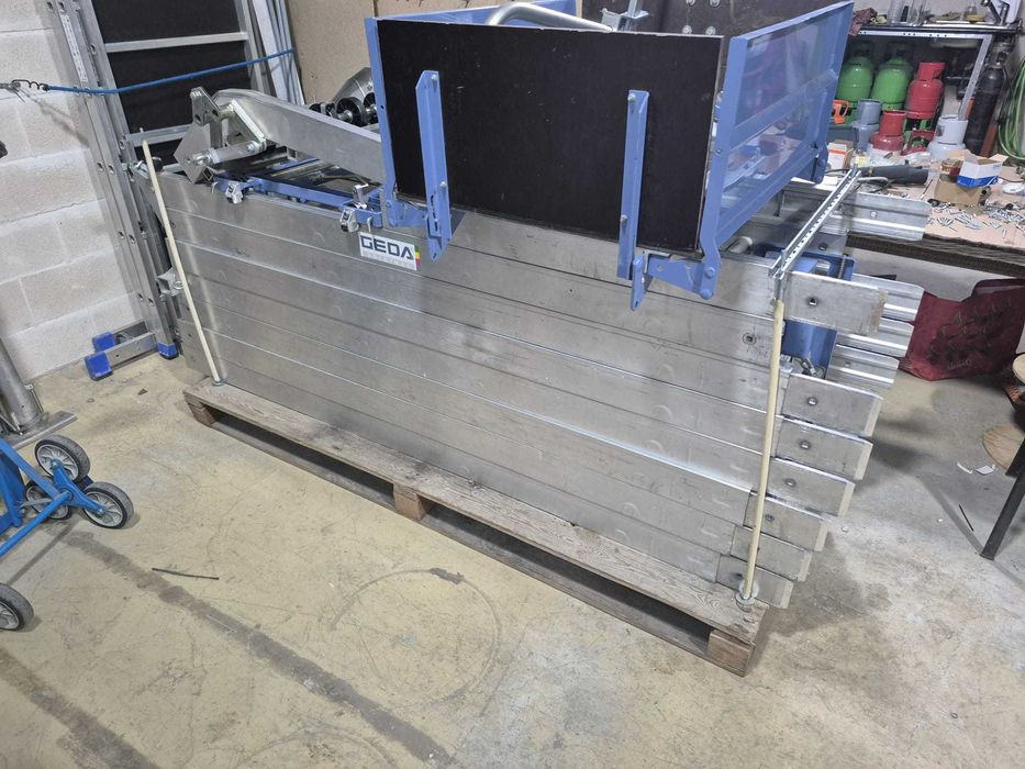 GEDA - Equipamento de elevação para a construção e indústria