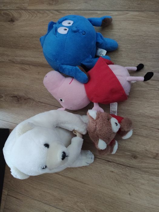 Zestaw Pluszaki - Pepa, jagoda i jabłko z biedronki, misie,myszka mini