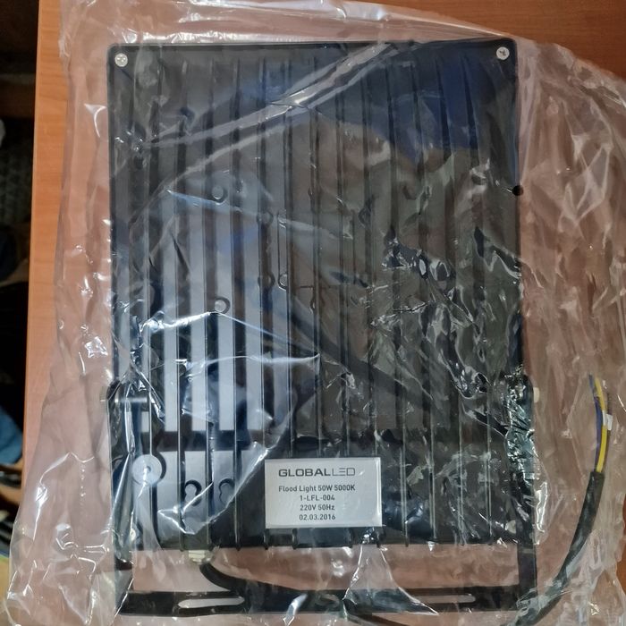 Новий ліхтар, лампа, прожектор LED Global Flood Light 50w 5000K