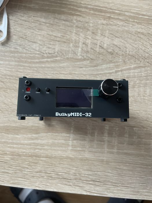 Bulky midi-32 roland mt 32