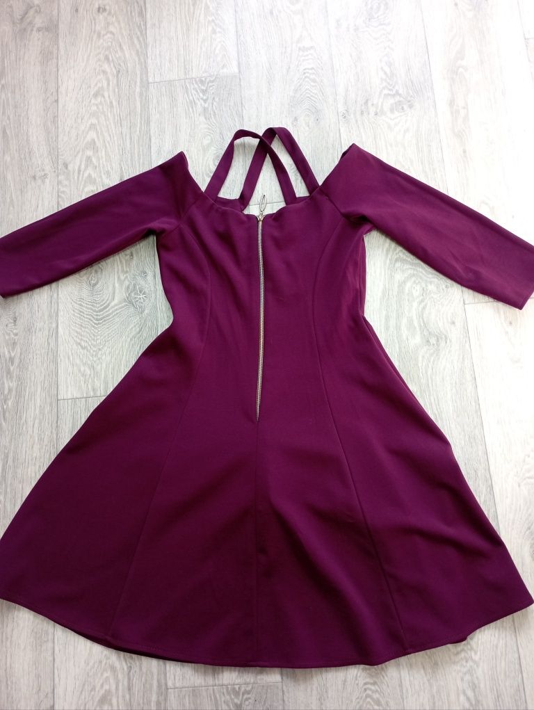 Сукня фіолетовий колір, розмір 44 М