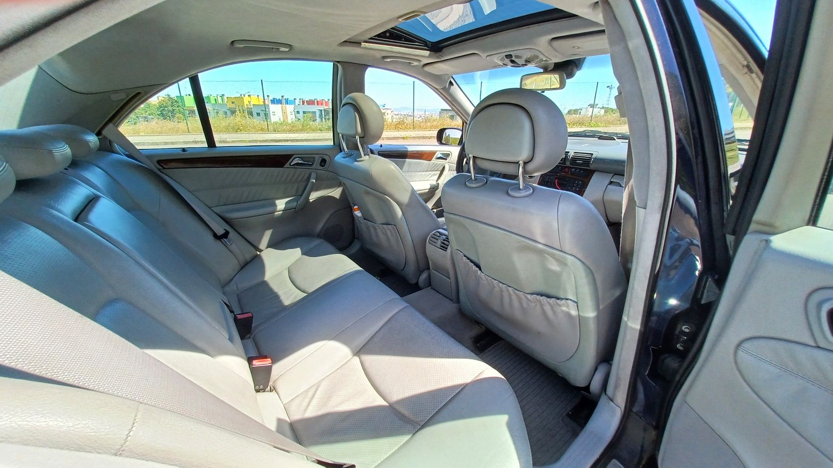 C270 CDI - Caixa Automática