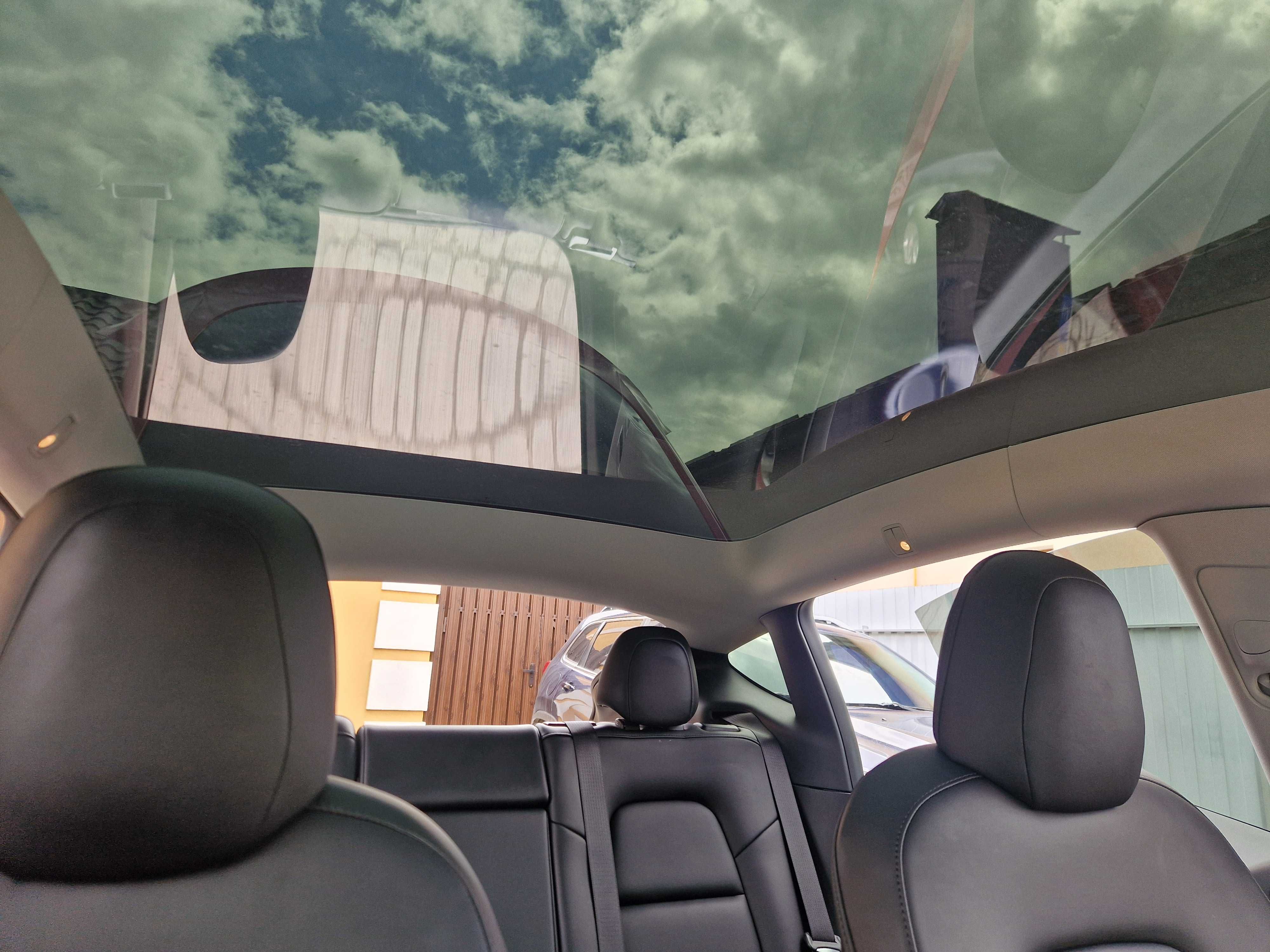 Продам Tesla Model Y 2021