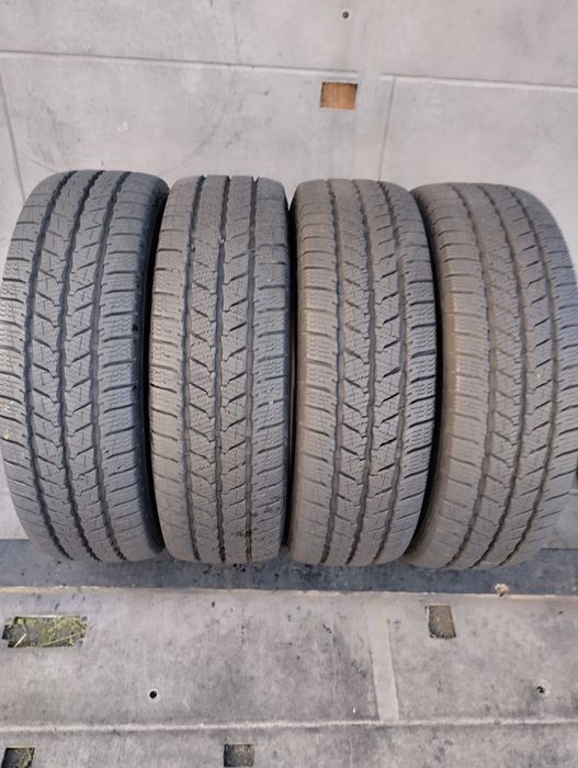 Продам шини 195/70R15C
