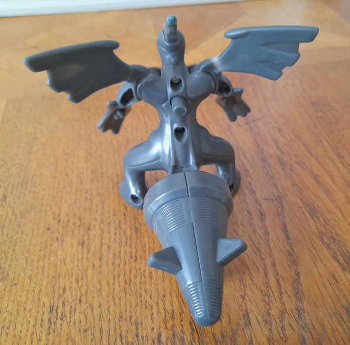 Покемон Зекром, іграшка.