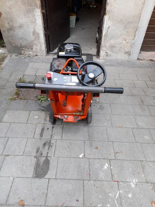 Piła Husqvarna FS 400 Lv