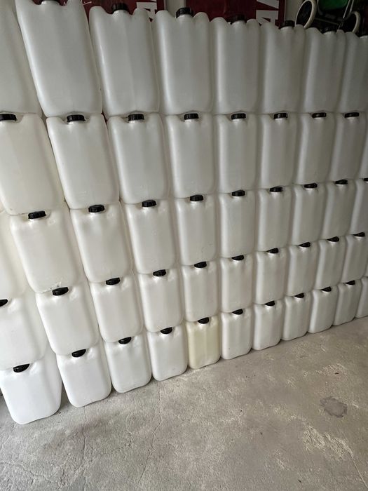 Kanister Kanistry Beczka Pojemnik 20L na ropę wodę WYMYTE