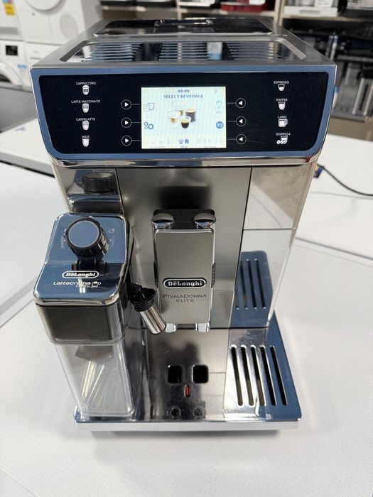 Кавова машина преміум класу DeLonghi PrimaDonna Exclusive.