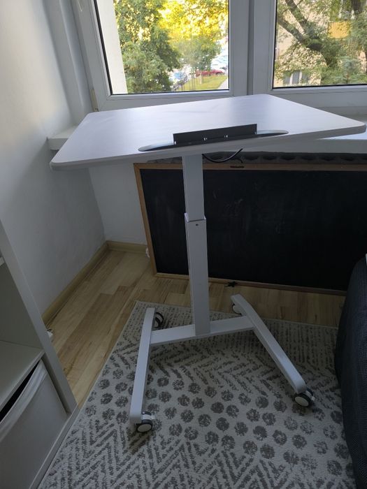 Biurko Mobilne Regulowane Składane Stolik  70x52cm Sense77