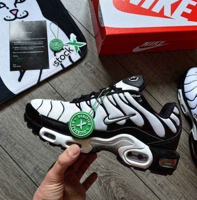 Мужские кроссовки Nike Air Max Plus Tn Black White 40-46 найк ТОП!!