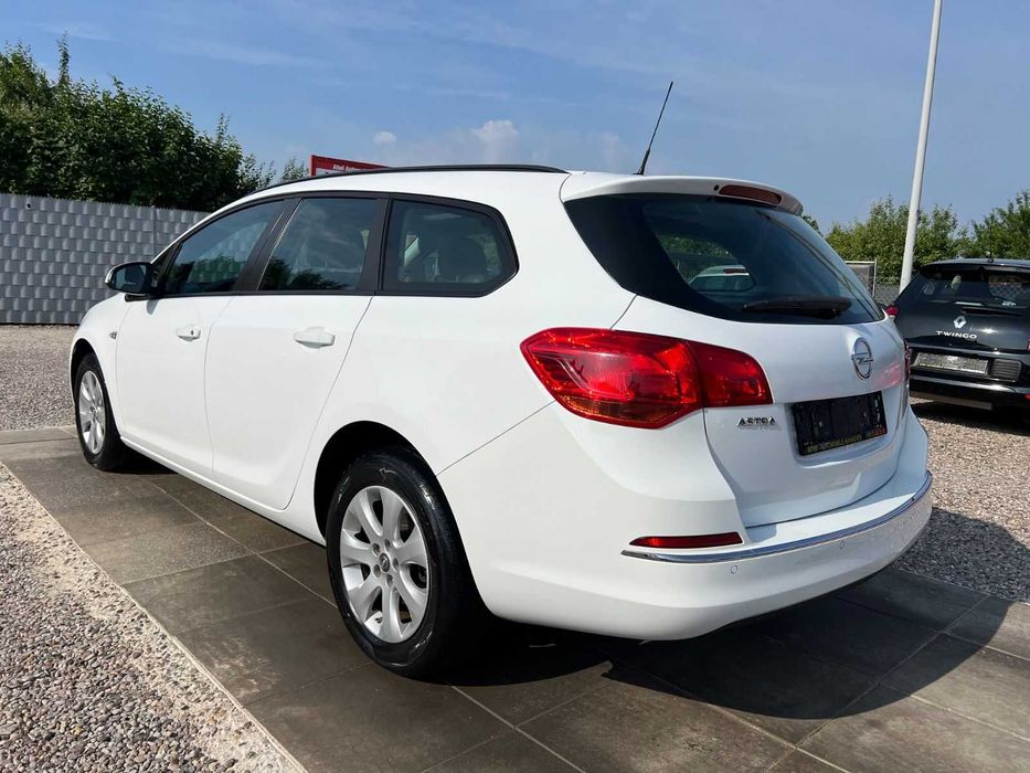 Бампер Opel Astra K 2015—2021 разборка Opel Astra K запчастини