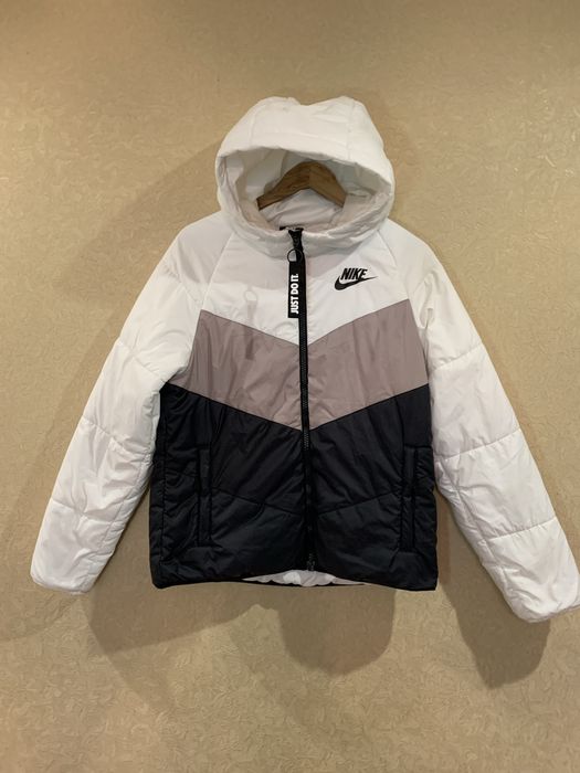 Size S M) Жіноча Куртка Nike Sportwear Synthetic Fill Hooded