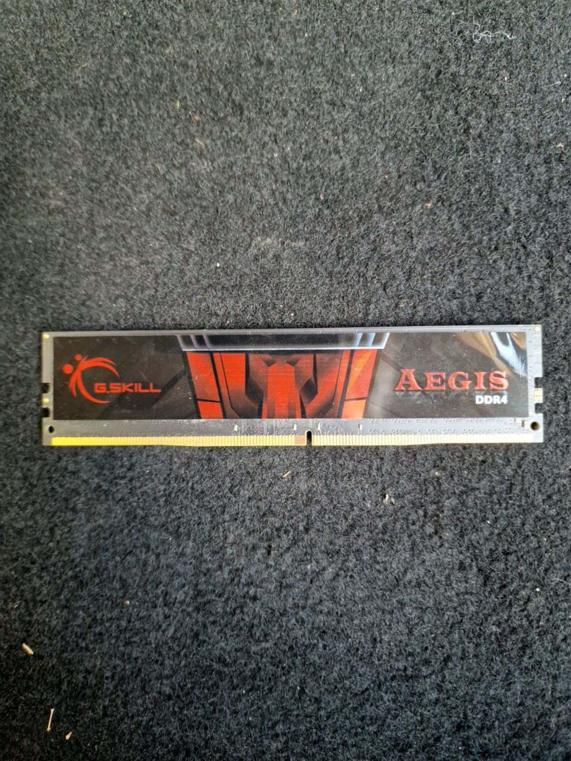 2 pentes Memória RAM GDDR4 8GB cada