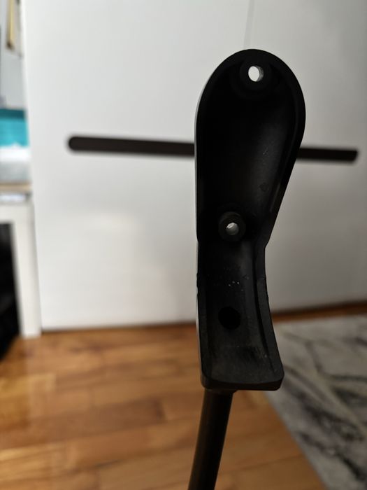 Uchwyt na głośnik sony