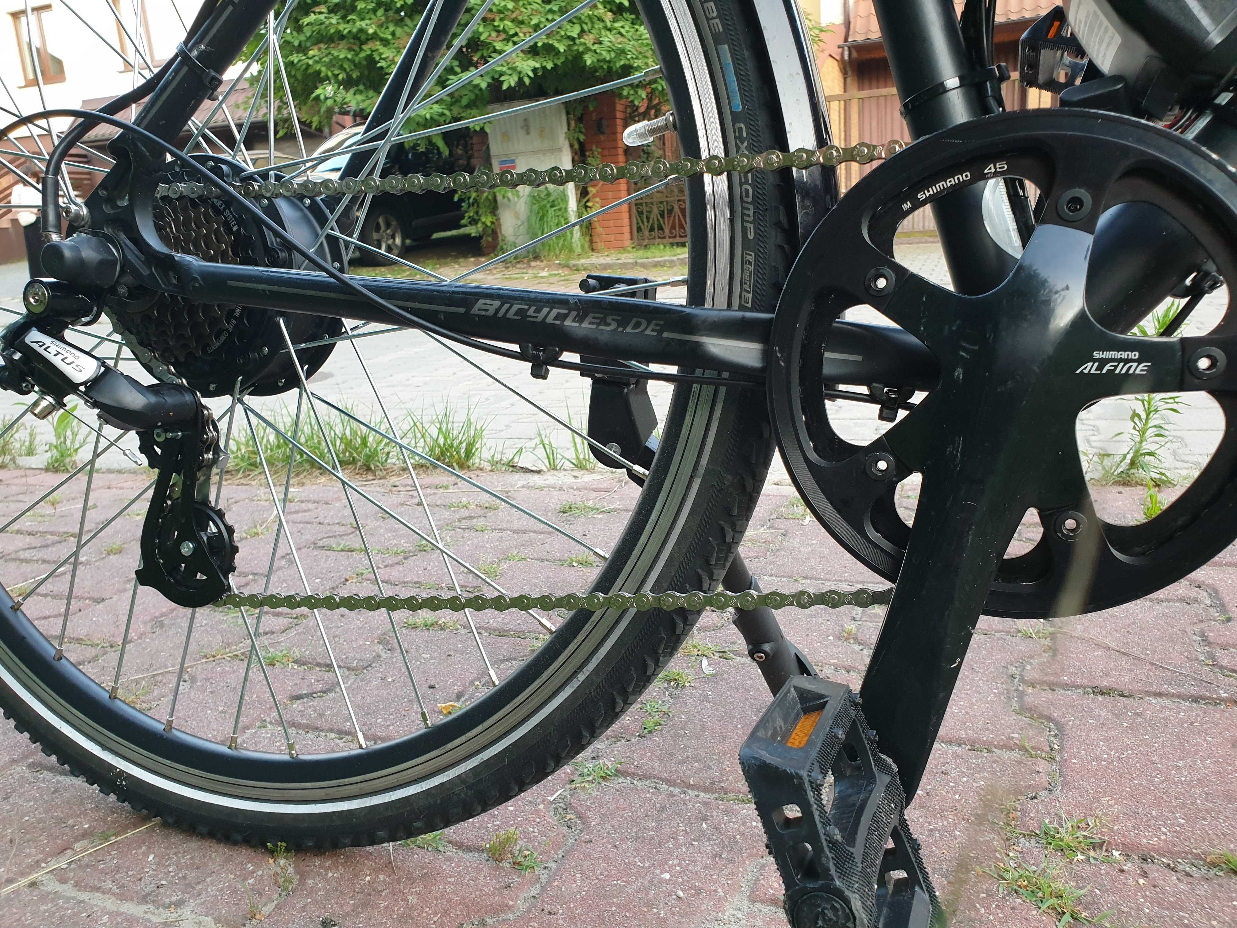 Rower Elektryczny 28 cali miejski trekking lekki 250 W