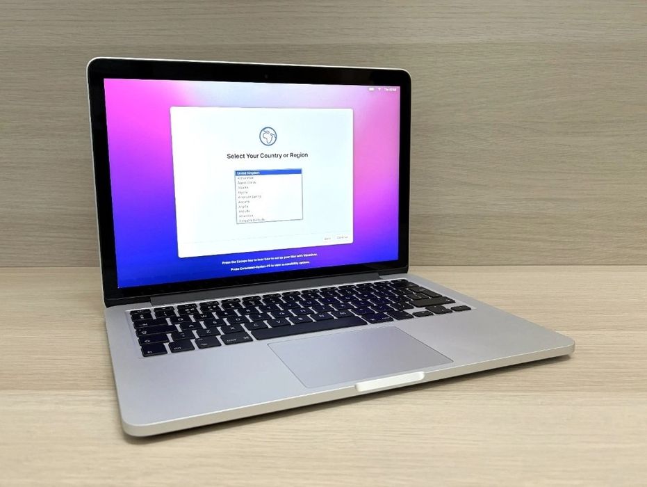 MacBook Pro 13" Retina 2015 i5 8GB 256GB SSD com Final Cut Pro e Offic