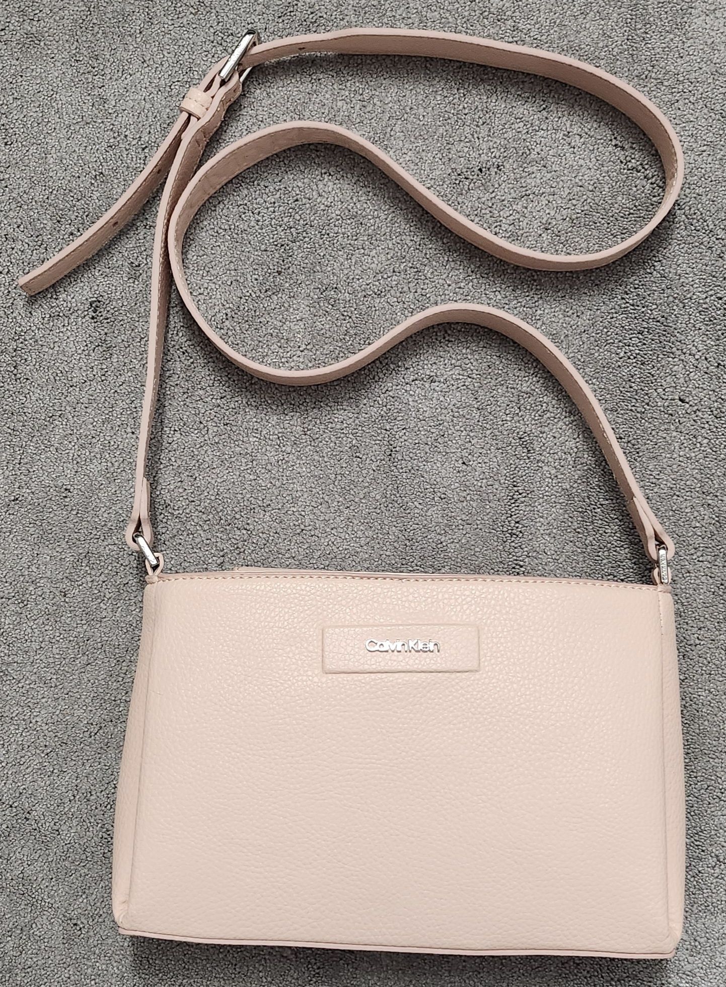 Torebka crossbody Calvin Klein