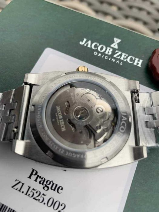 relógio automático da conceituada marca JACOB ZECH.
