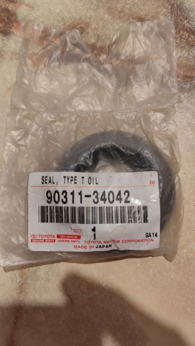 Сальник полуоси Тойота Королла