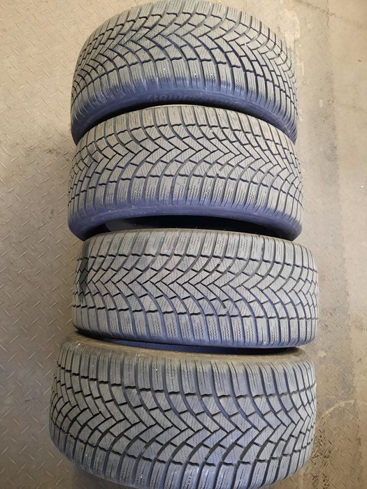 Opony zimowe 225/45r17 Bridgestone 2021r