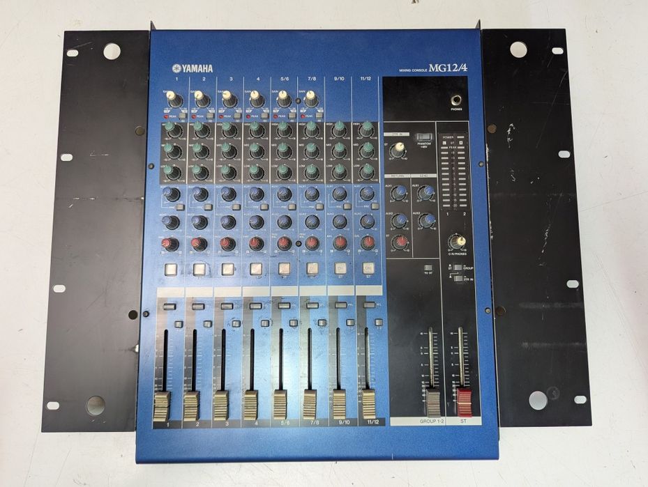 Мікшер Yamaha MG-12/4