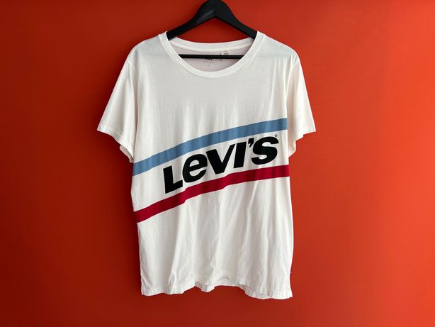 Levi’s Levis оригинал мужская футболка размер L Б У