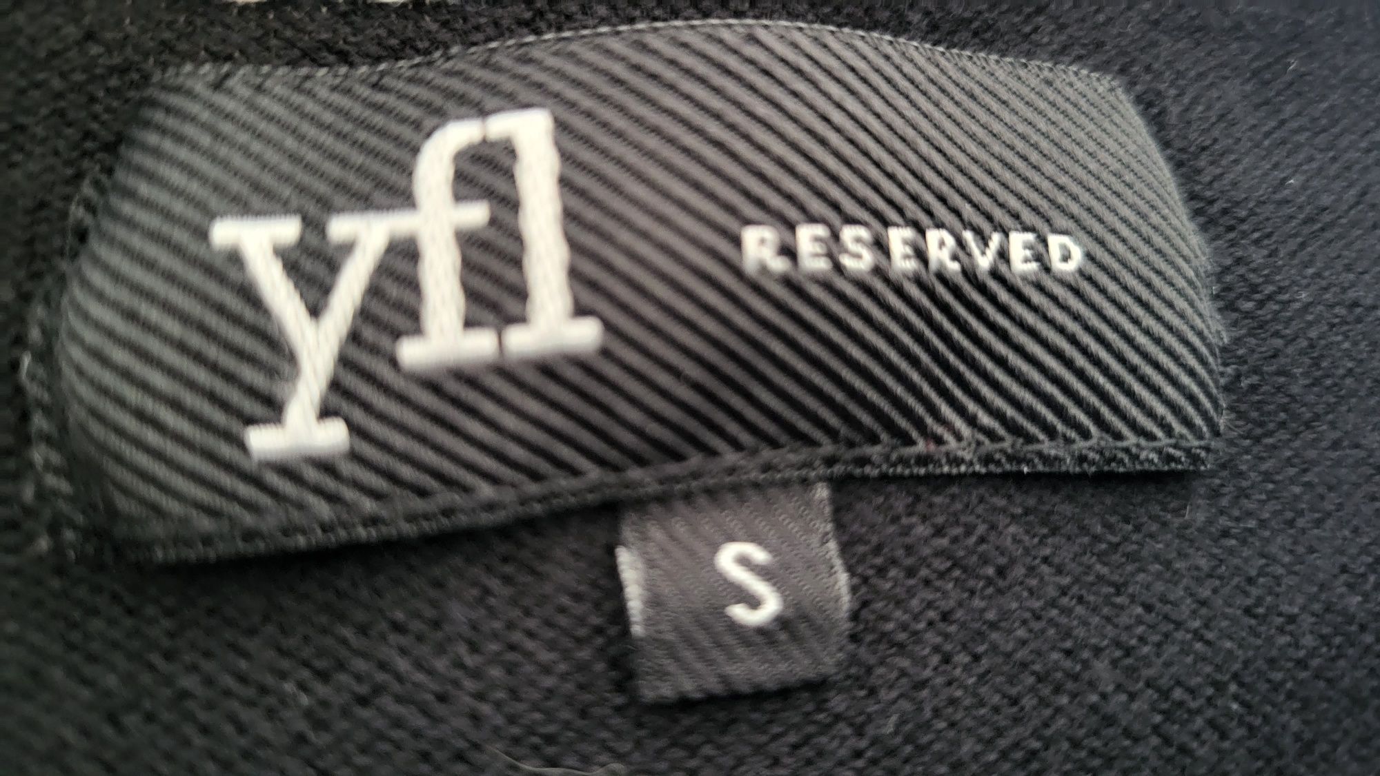 Swetr Reserved S