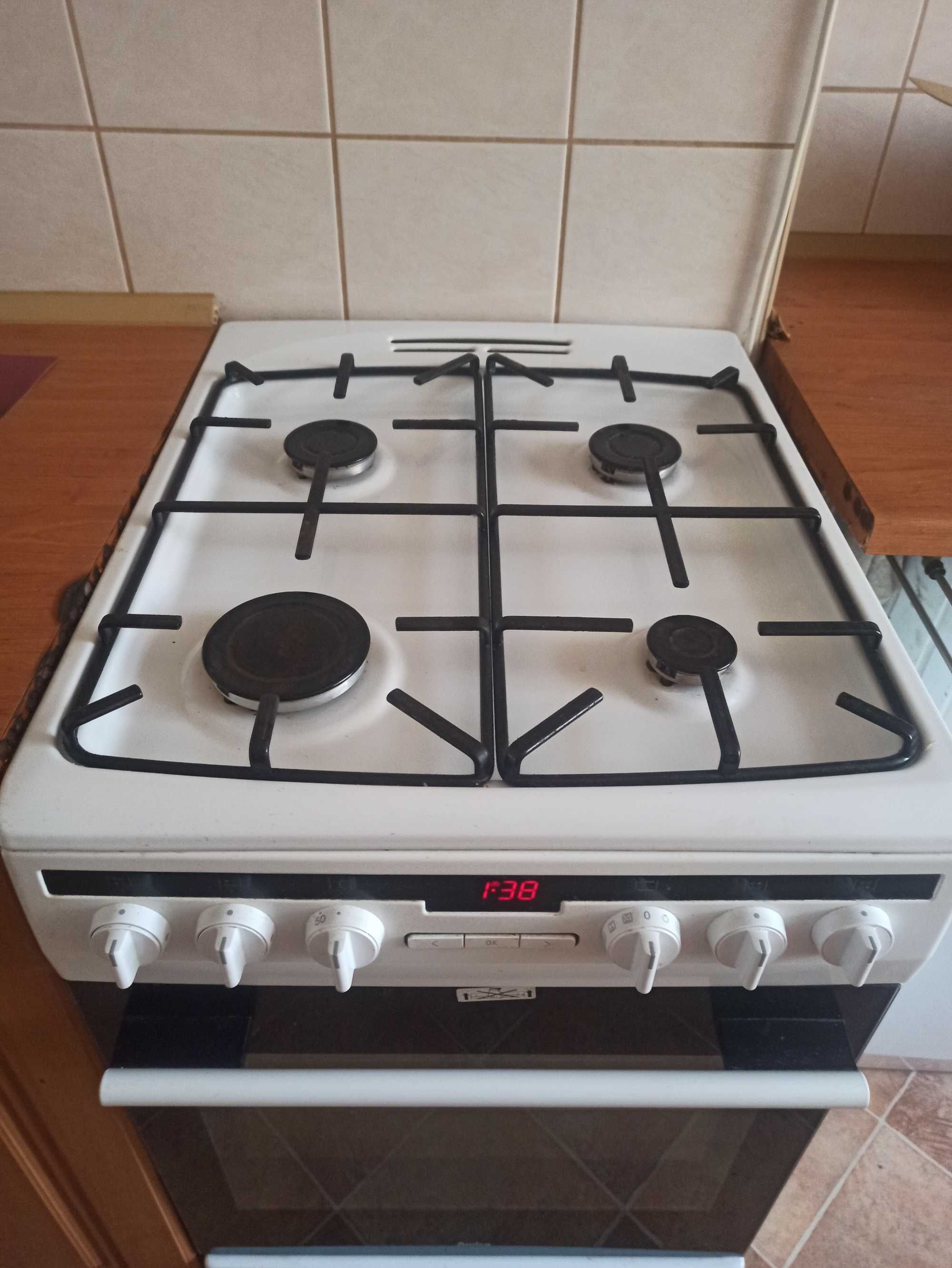 Kuchenka gazowo elektryczna Amica