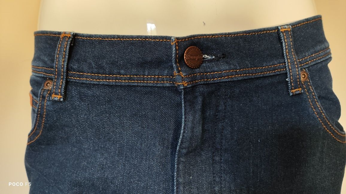 Wrangler Texas Straight The Mountain męskie jeans rozm 36/32 jak 35/32