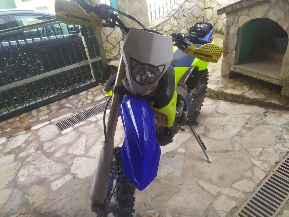 Gasgas EC 250 tpi ano 2021 Yamaha WR 450 ano 2016