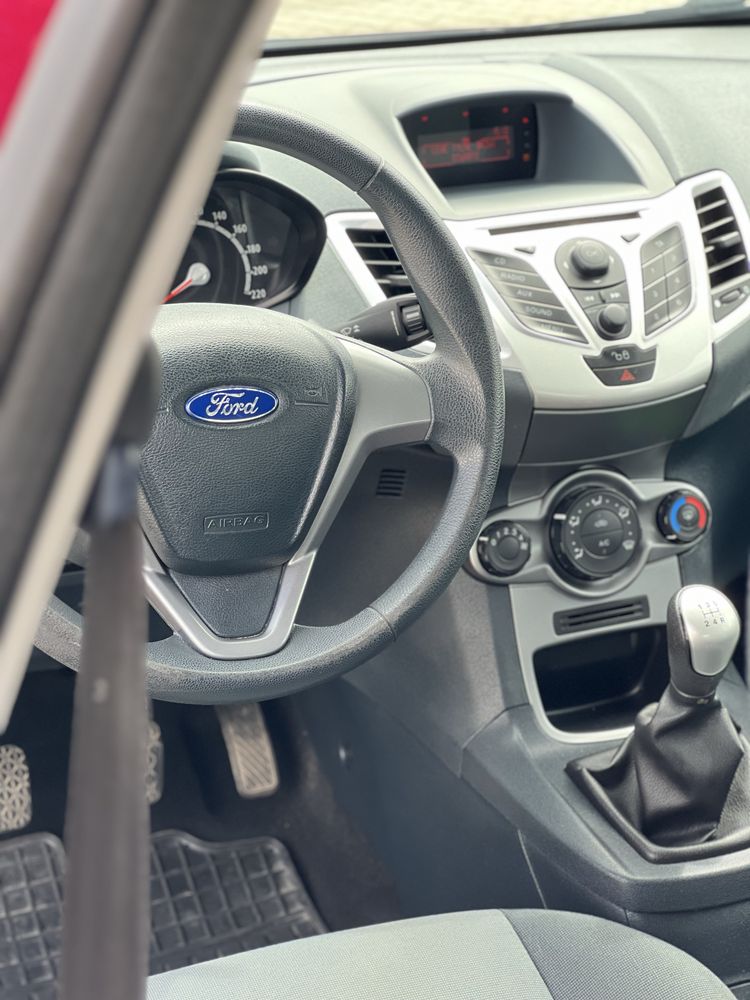 Ford Fiesta MK7 faktura VAT klima