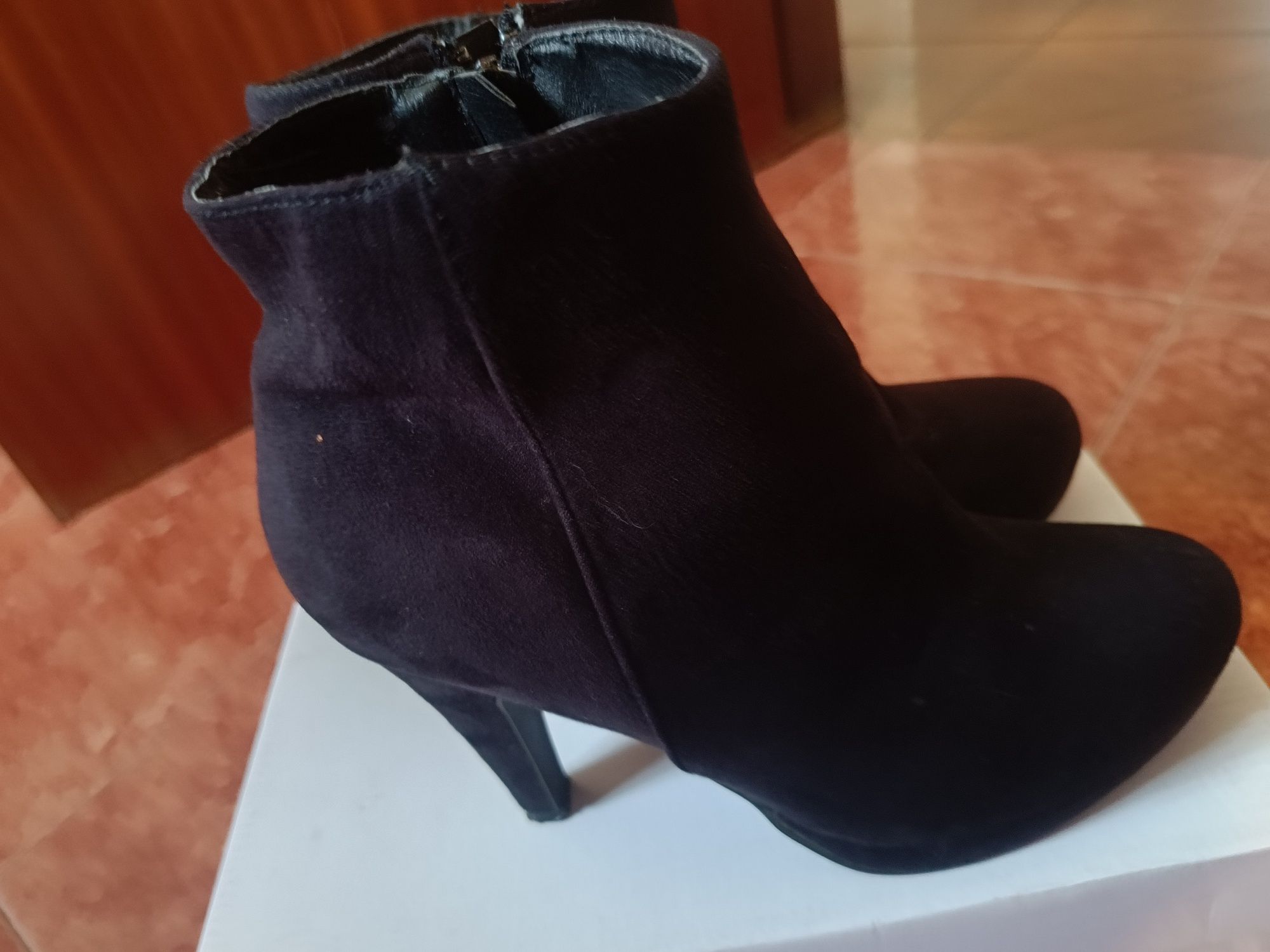 Botas em bom estado