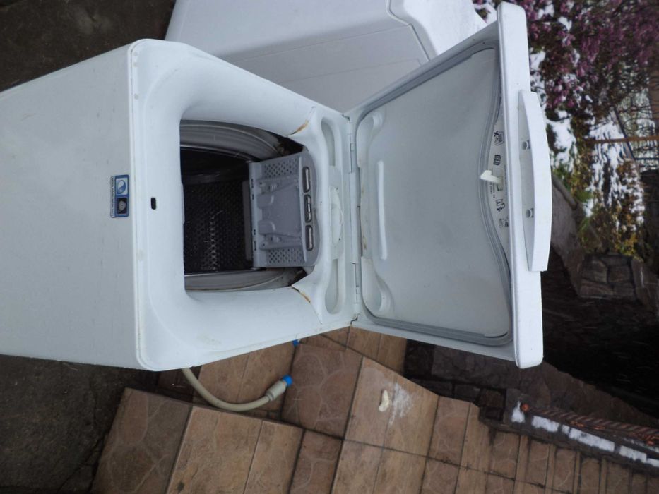 Пральна машинка пралка AEG