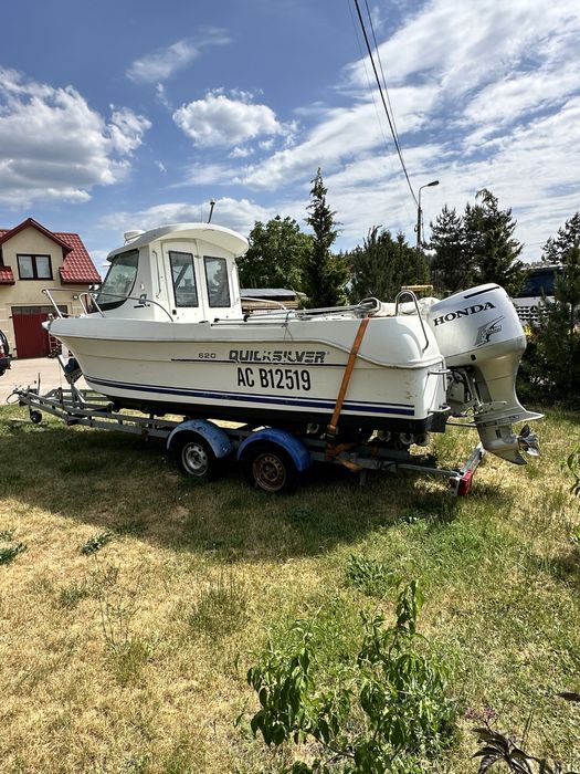 QUICKSILVER 620 Pilothouse