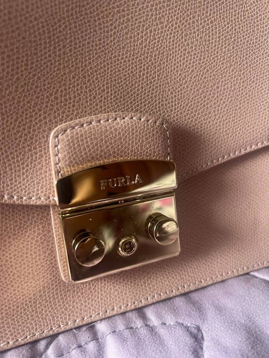 Прекрасная сумка Furla новая оригинал