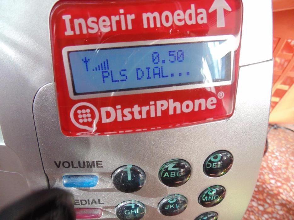 Telefone de moedas DistriPhone para cafés (publico)