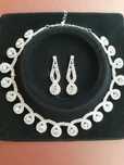 Conjunto colar / fio / gargantilha e brincos