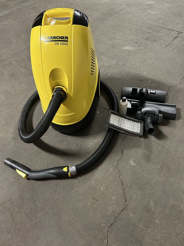Karcher DS 5500- odkurzacz wodny.