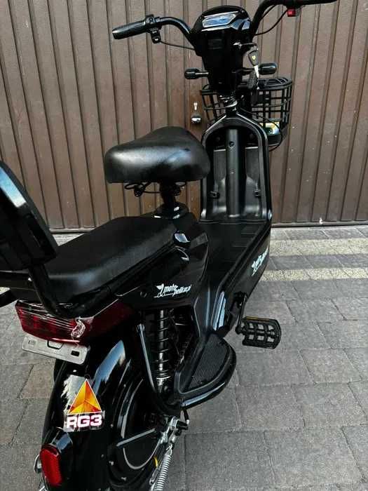 SKUTER ELEKTRYCZNY 250WAT e-TANK Duży Koszyk Oparcie Ledy Raty Dostawa